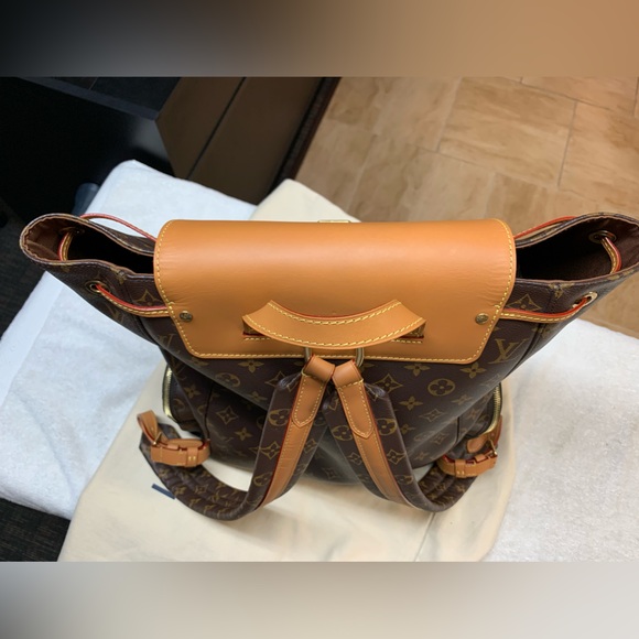 Louis Vuitton Trio Monogram Backpack - Picture 10 of 16